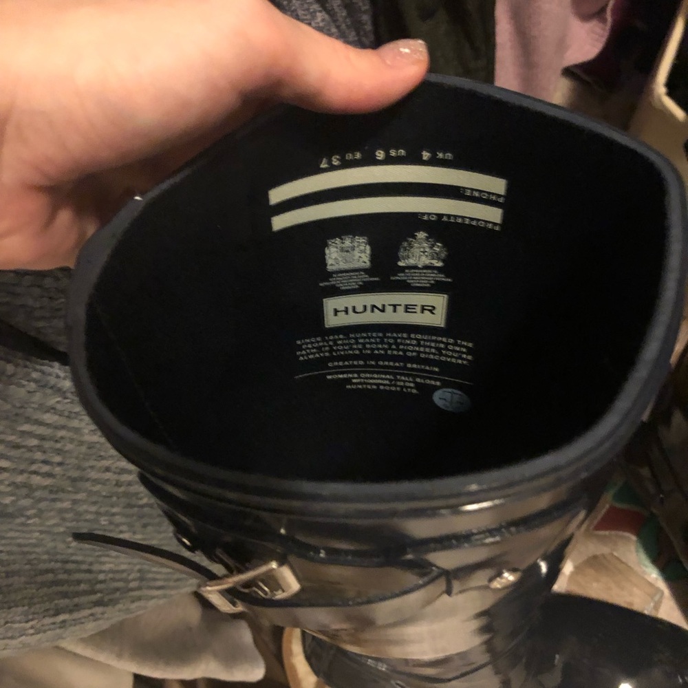 Tall hunter rain boots - navy size 6 - Picture 2 of 4